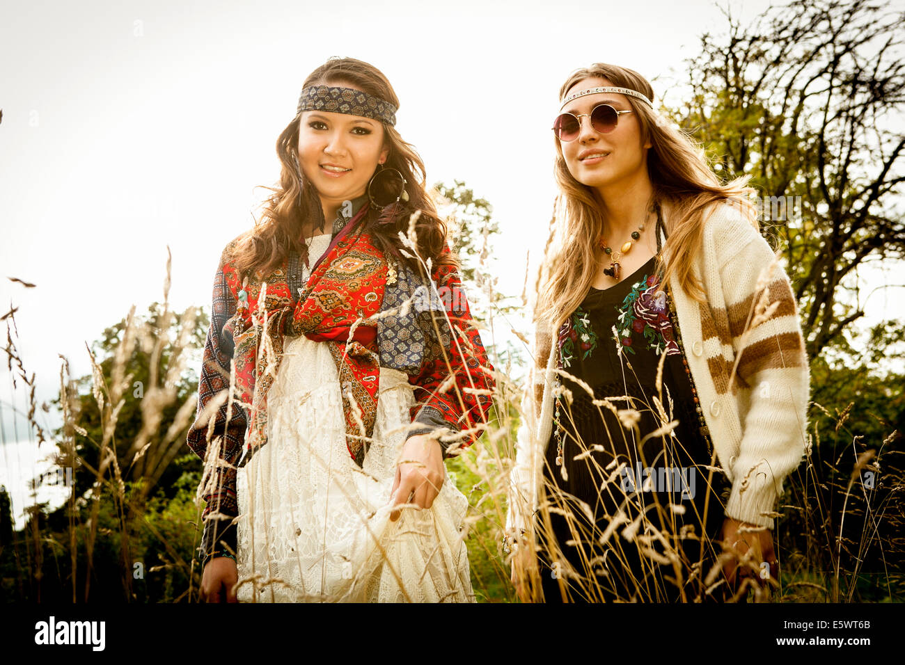 Hippie fashion fotografías e imágenes de alta resolución - Alamy