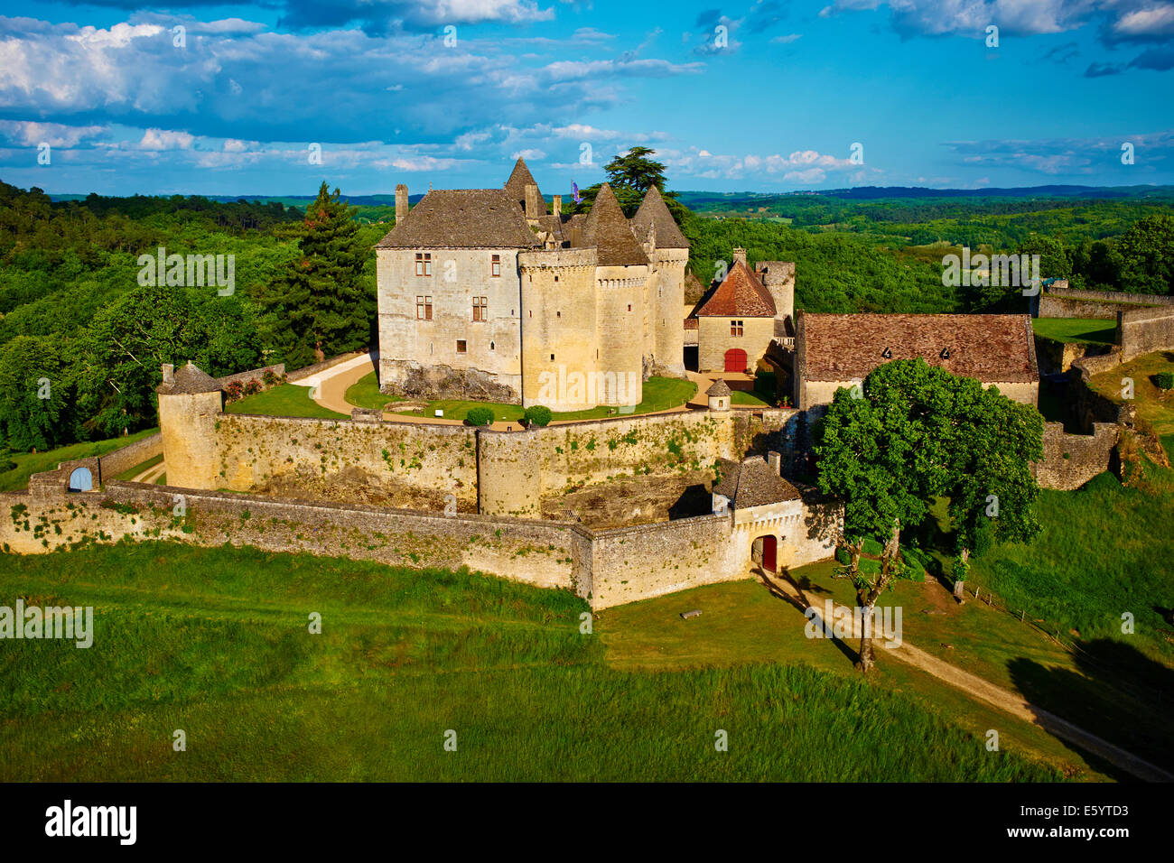 Francia, Aquitania, Dordoña Périgord Noir, el valle del Dordoña, Sainte-Mondane, Fenelon castillo Foto de stock