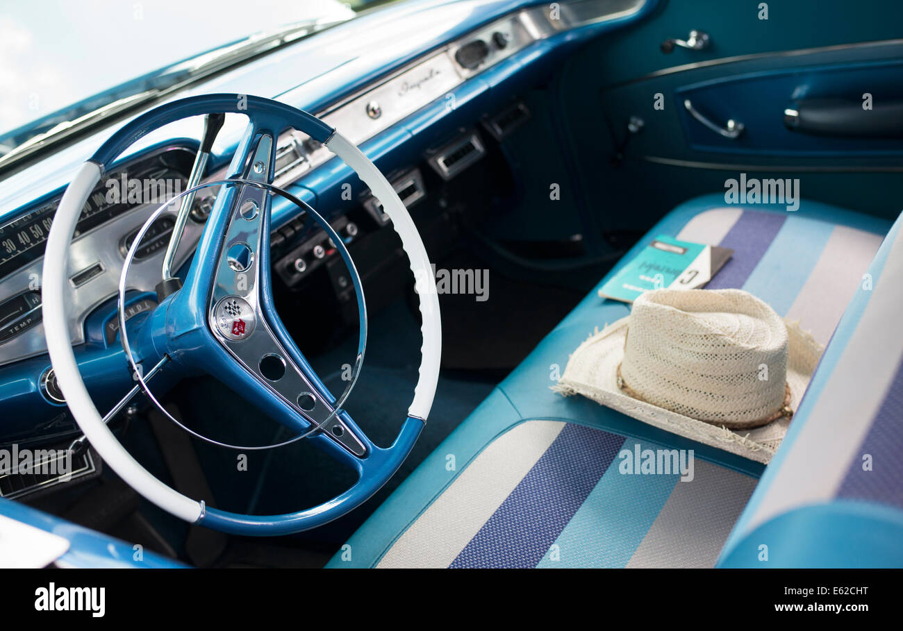 57 chevy bel air interior fotografías e imágenes de alta resolución - Alamy