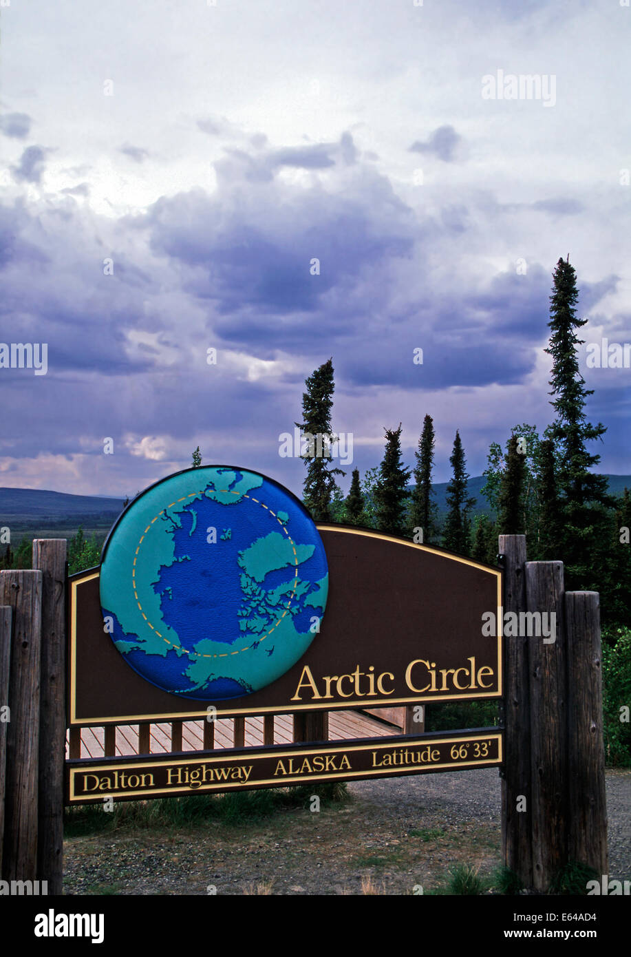 Círculo Polar Ártico firmar,Dalton Highway,Alaska Foto de stock