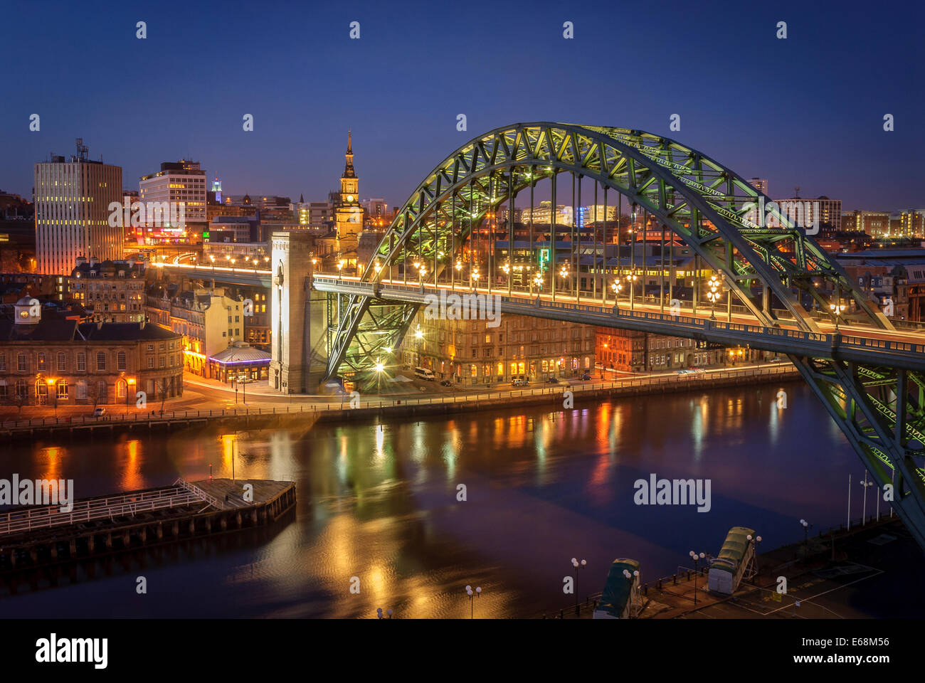 Tyne Bridge al anochecer, Newcastle-upon-Tyne Foto de stock