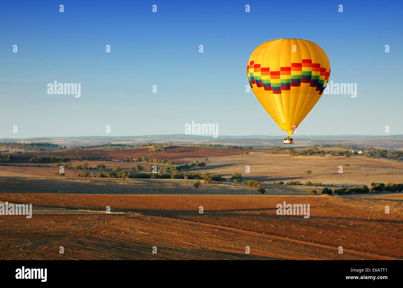 En globo de aire caliente,Globo,volando Foto de stock