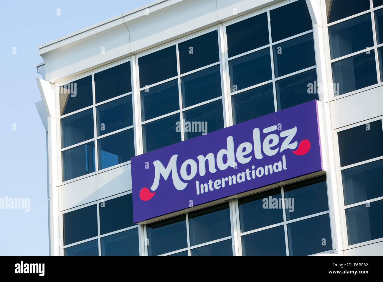 Logo mondelez internacional fotografías e imágenes de alta resolución ...