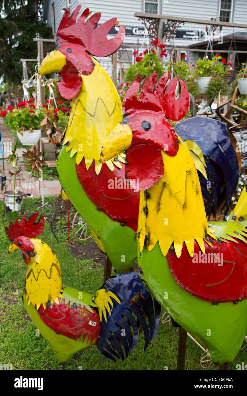 Amana, Iowa - Jardín decoraciones en venta en una tienda en la ex Colonias Amana comunales. Foto de stock