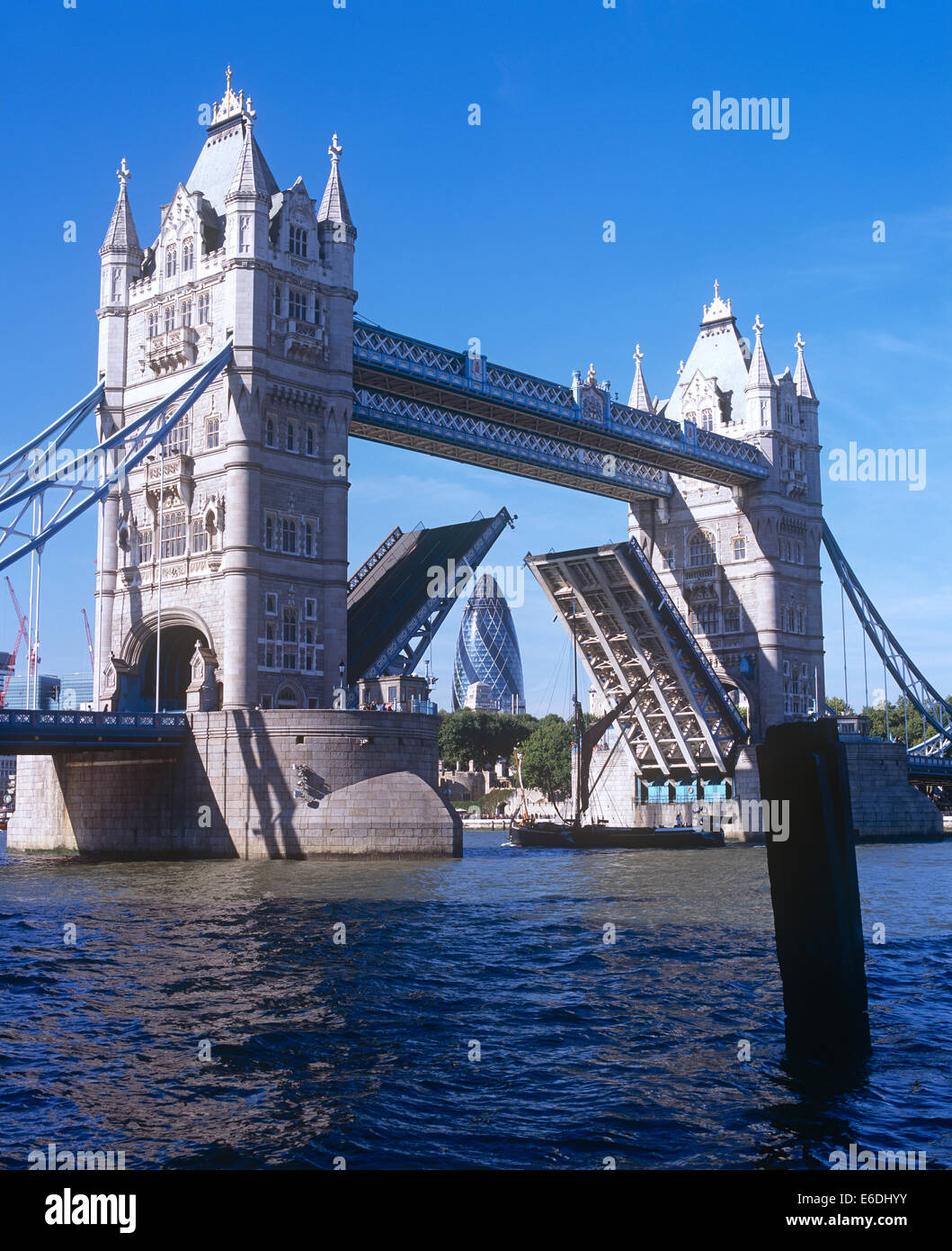 Tower Bridge Gerkin London UK Foto de stock