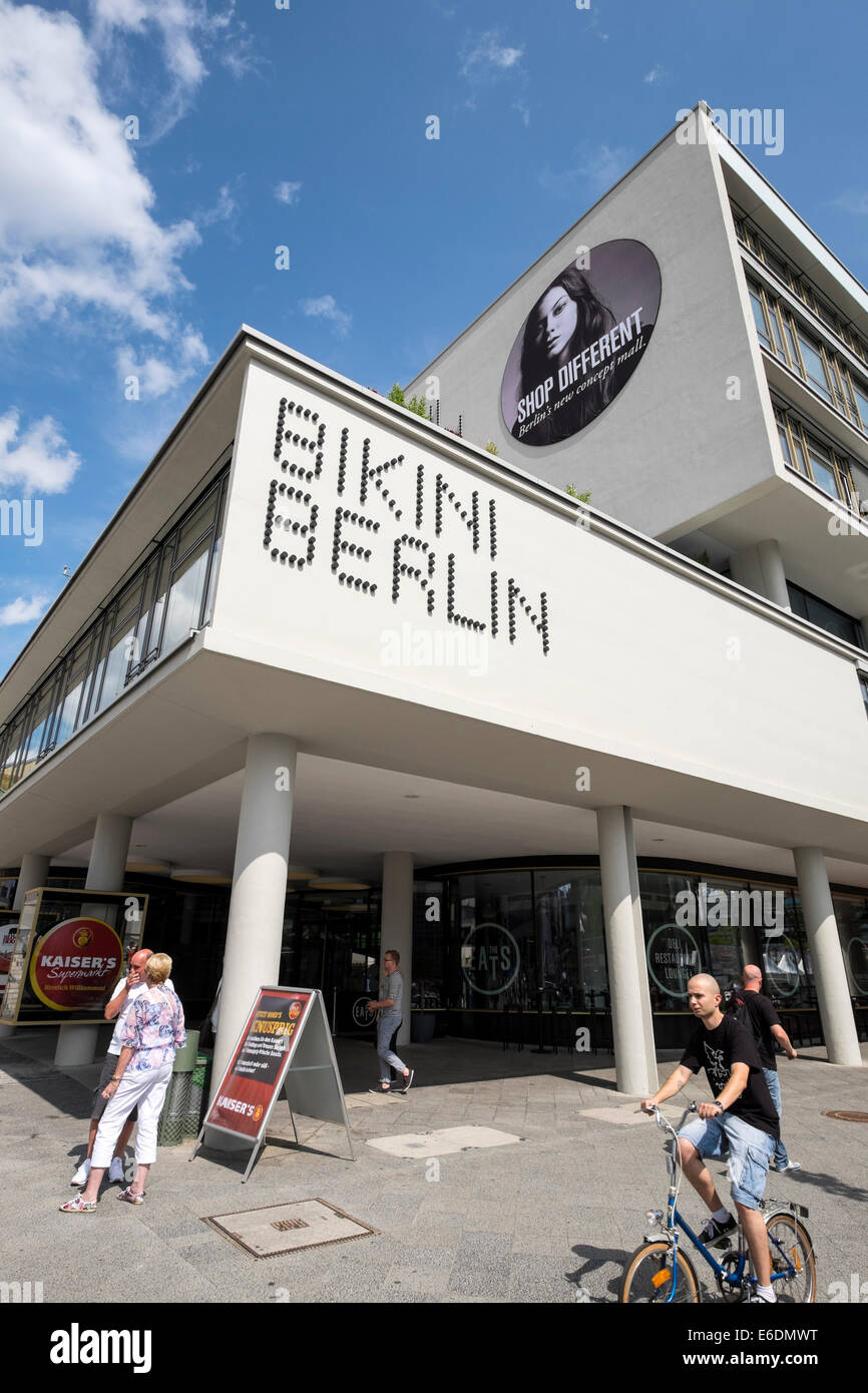 Vista exterior del nuevo bikini centro comercial de Berlín en Berlín, Alemania Foto de stock