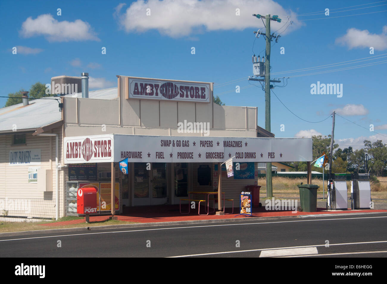 Amby General Store Tienda tienda rural típica de vender periódicos