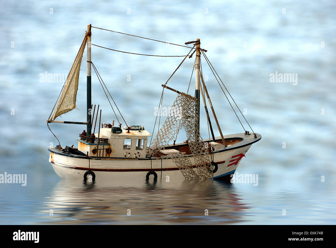 Pequeña viejo barco de madera, decoración, juguetes, Kos, Grecia Foto de stock