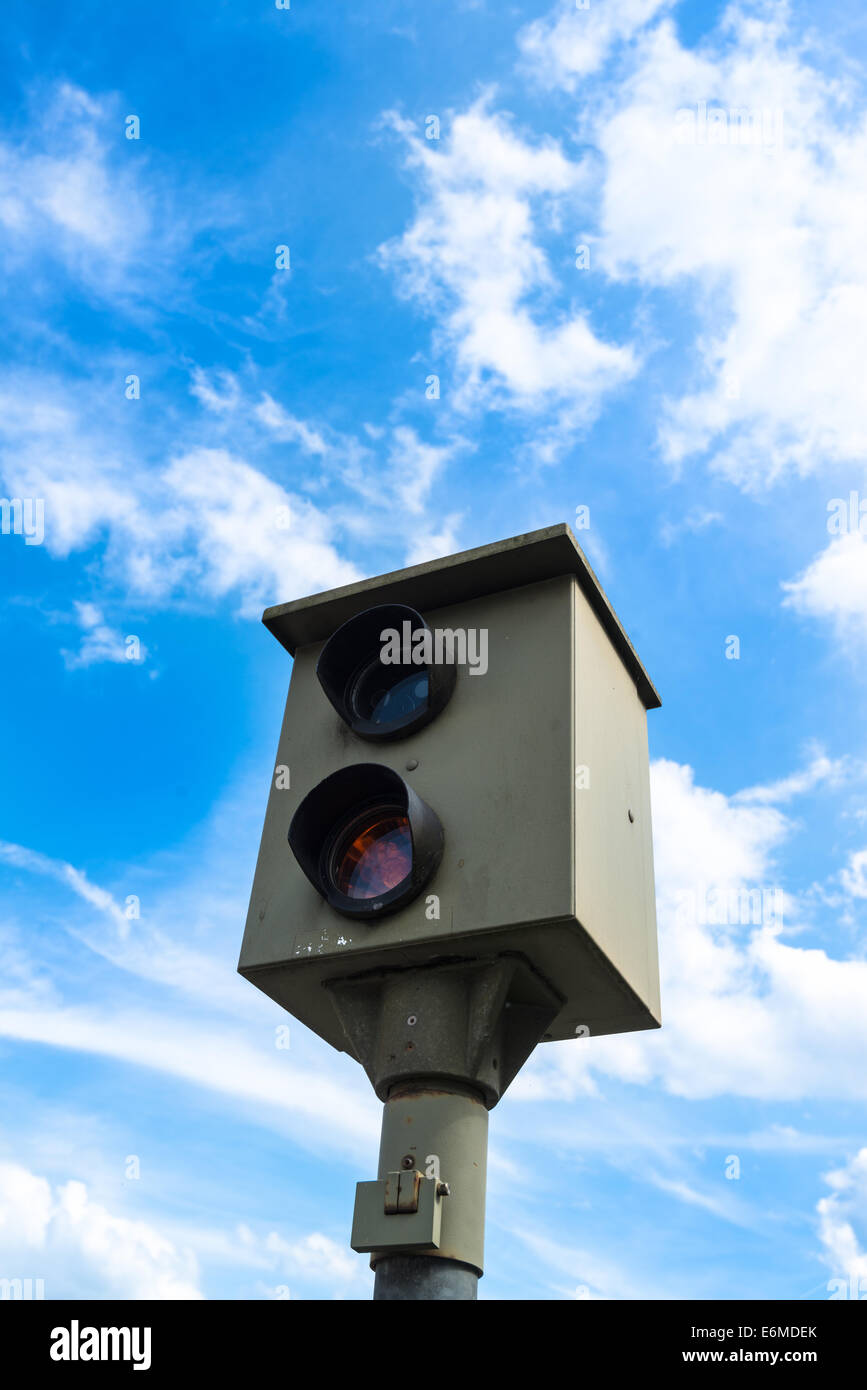 Grabador de cámara de coche coche con navegador GPS del dispositivo sobre  el cristal delantero / DVR coche para accidentes de seguridad en la  carretera Fotografía de stock - Alamy