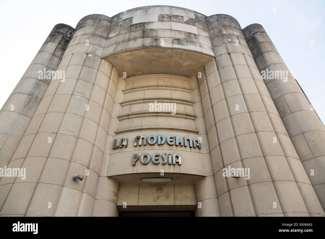 Libreria la moderna poesia fotografías e imágenes de alta resolución