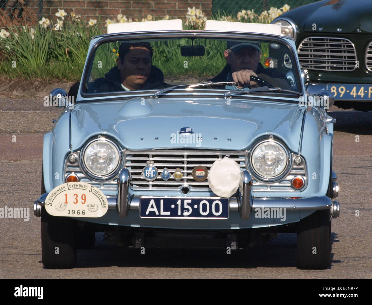 Triumph TR-4 Cabrio (1963), holandés, licencia AL-15-00, pic1 Foto de stock