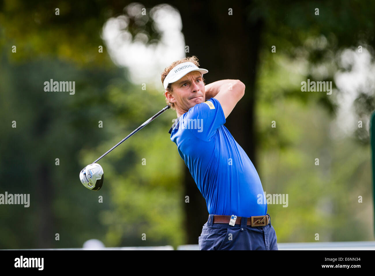 El jugador holandés Joost Luiten en acción durante la primera ronda de 71th italianos abierto celebrado en el Circolo Golf Torino Foto de stock