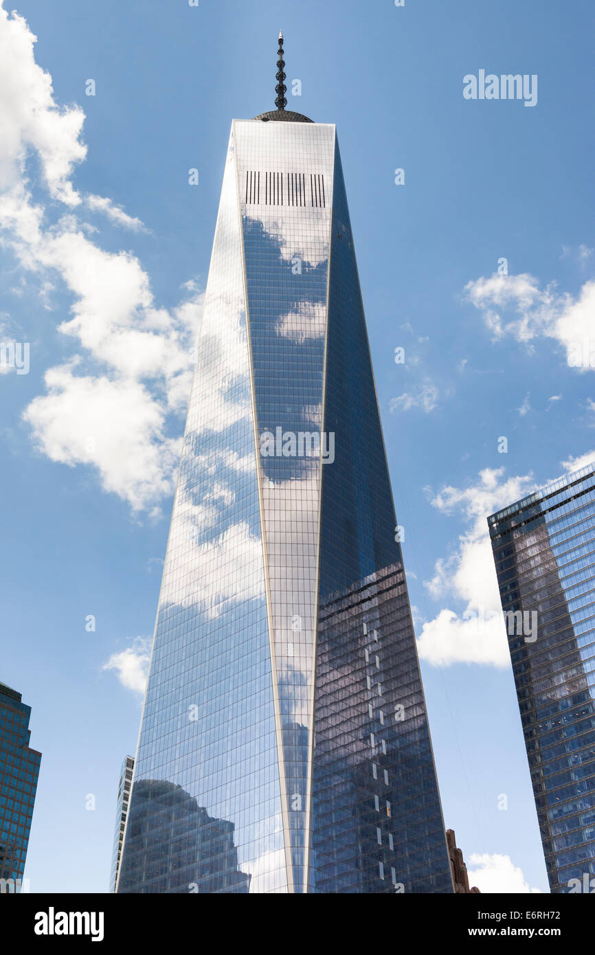 El One World Trade Center, también conocido como la Torre 1 y Torre de la libertad, Manhattan, Ciudad de Nueva York, Nueva York, EE.UU. Foto de stock