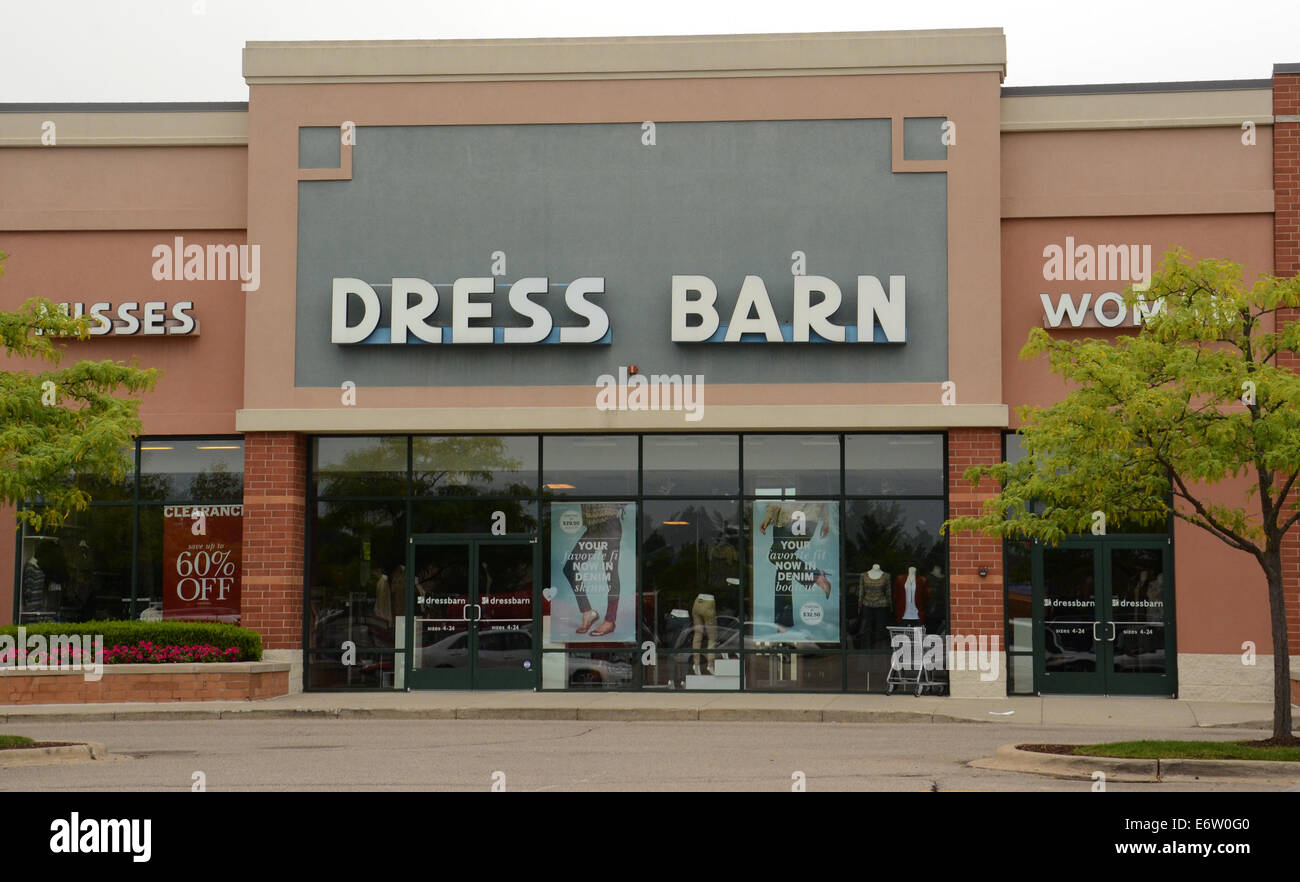 ANN ARBOR, MI - Agosto 24: Dress Barn este almacén de Ann Arbor es mostrado el 24 de agosto de 2014. Foto de stock
