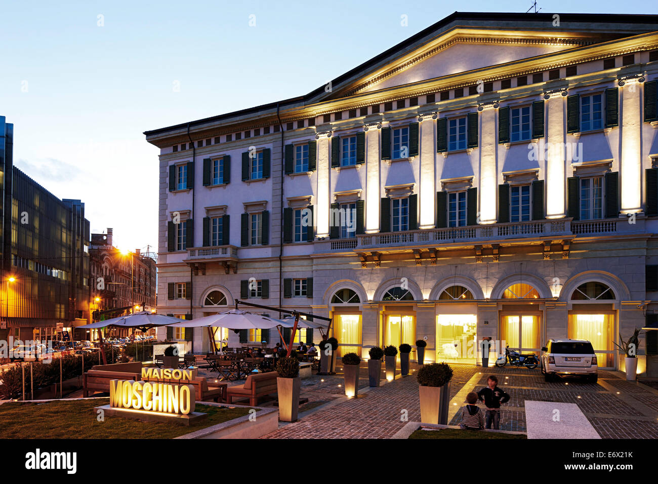 Vista exterior del Hotel Maison Moschino, Via Monte Grappa 12, Milan, Italia. Foto de stock