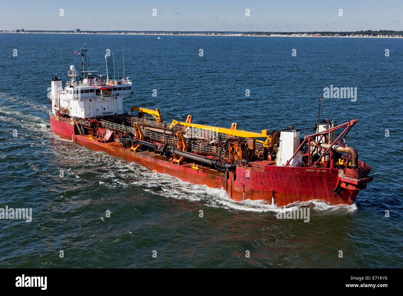 Barcaza de dragado marino - Costa de NJ Foto de stock