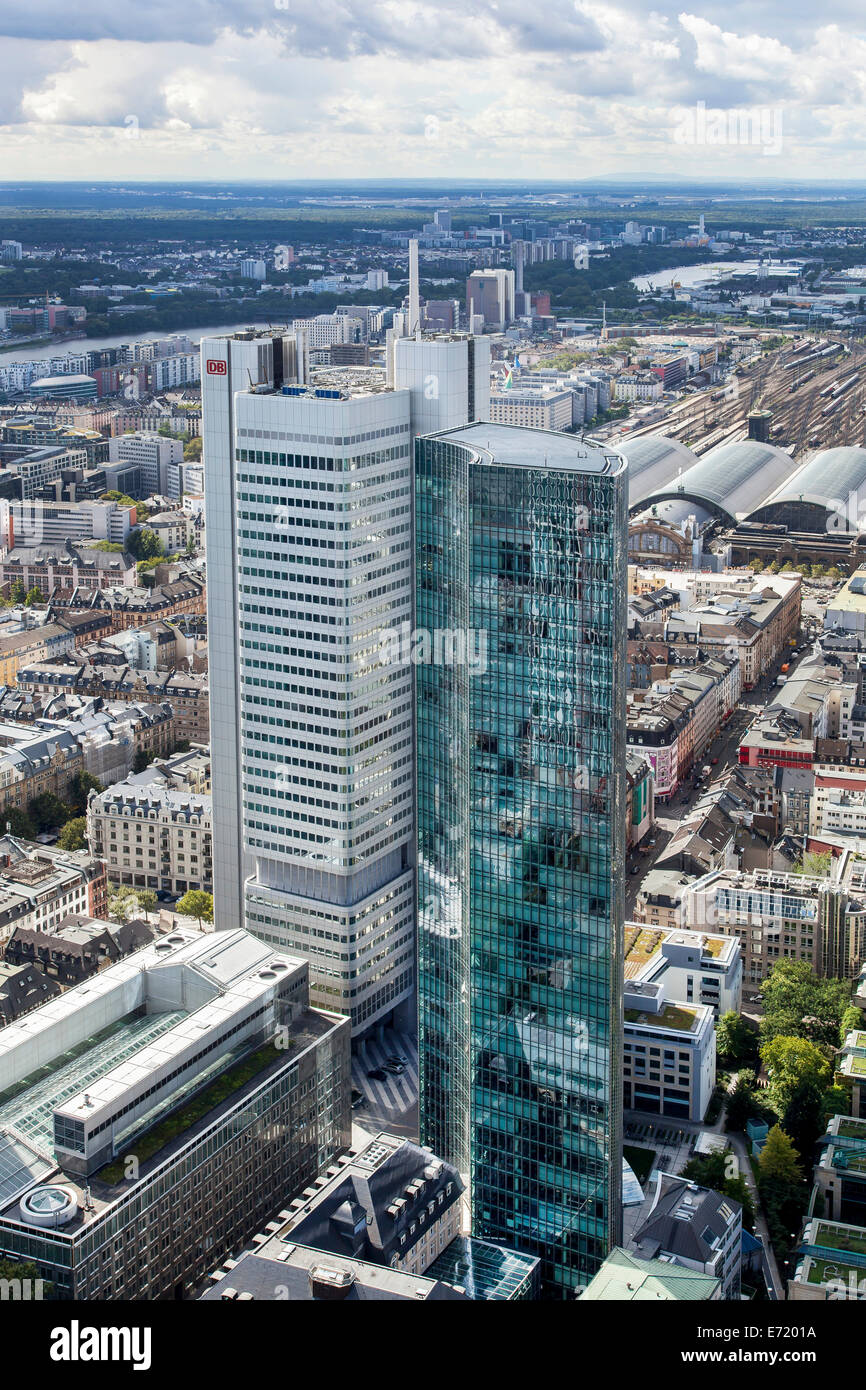 Rascacielos, Silberturm o Silver Tower, Deutsche Bahn AG y Skyper, Westend de Frankfurt am Main, Hesse, Alemania Foto de stock
