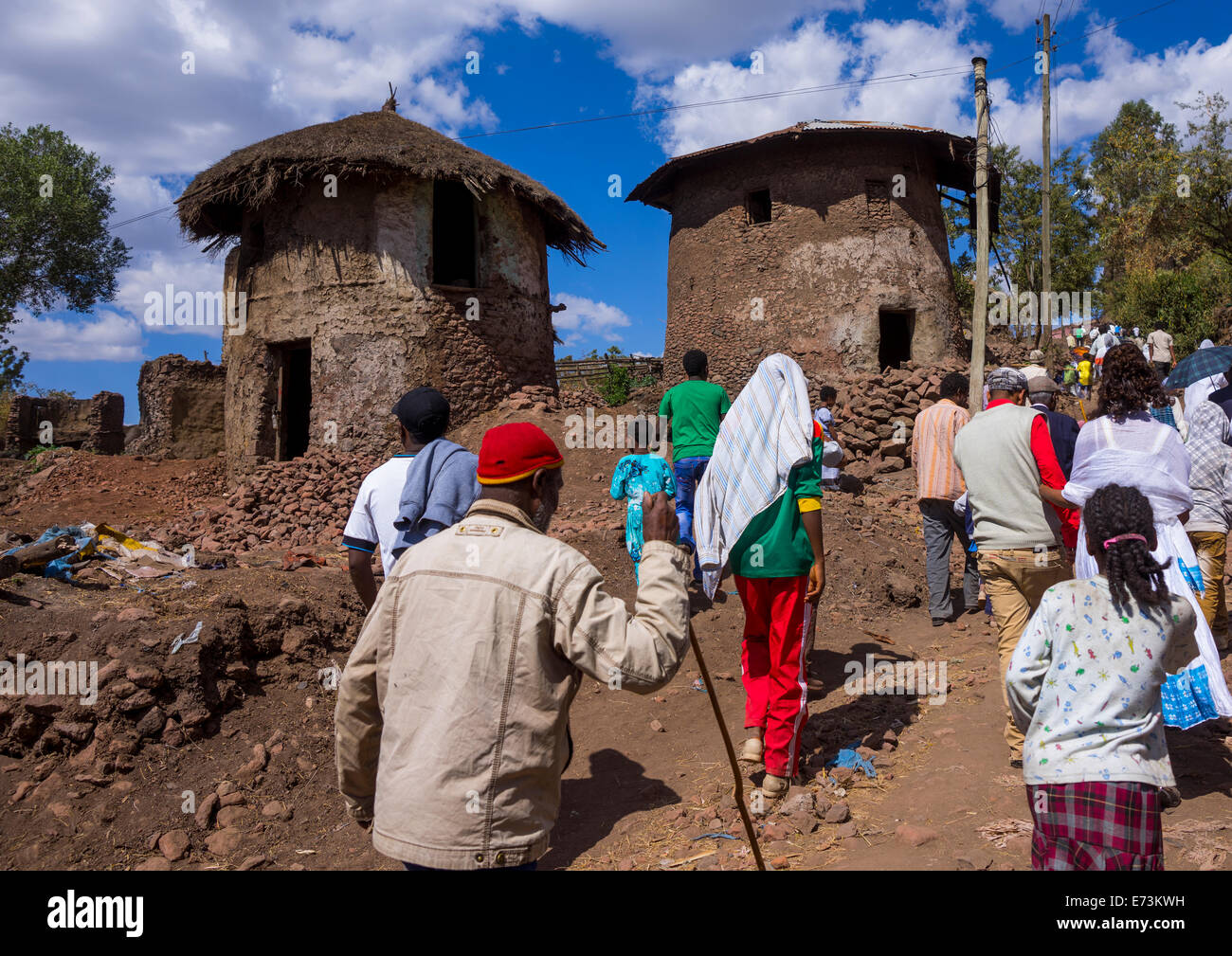 Multitud de peregrinos durante Timkat Epifanía Festival, Lalibela, Etiopía Foto de stock