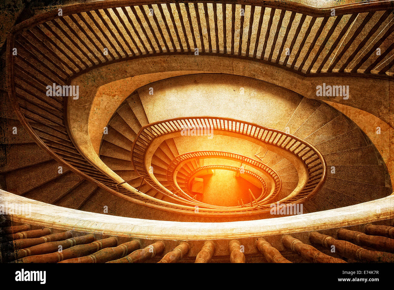 Escalera en espiral con un estilo retro Foto de stock