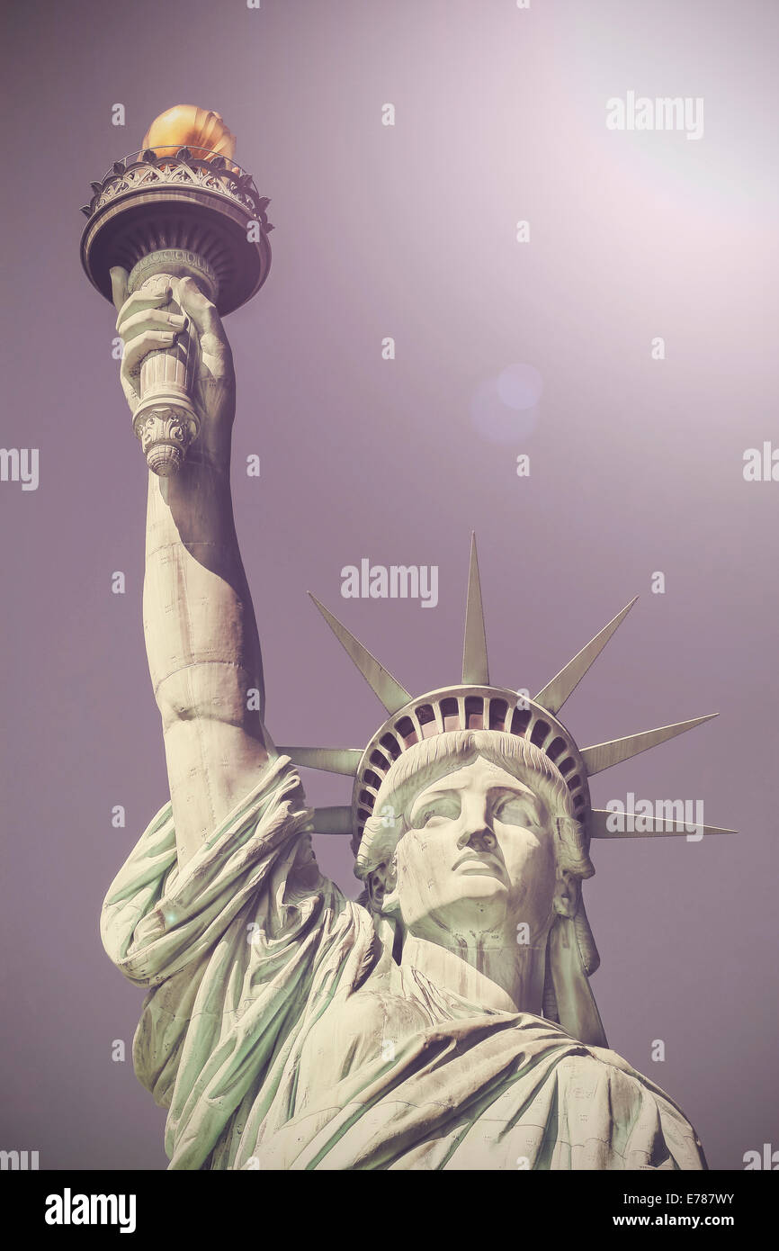 Imagen filtrada vintage de la Estatua de la libertad, de Nueva York. Foto de stock