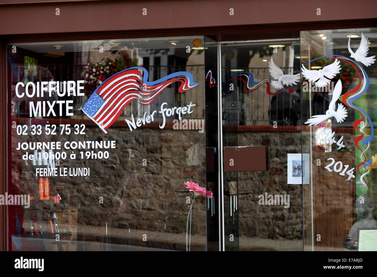 Brittany escaparate vinculado a los desembarcos del Día-D y la liberación de Francia. 1944-2014. 70º aniversario. Foto de stock