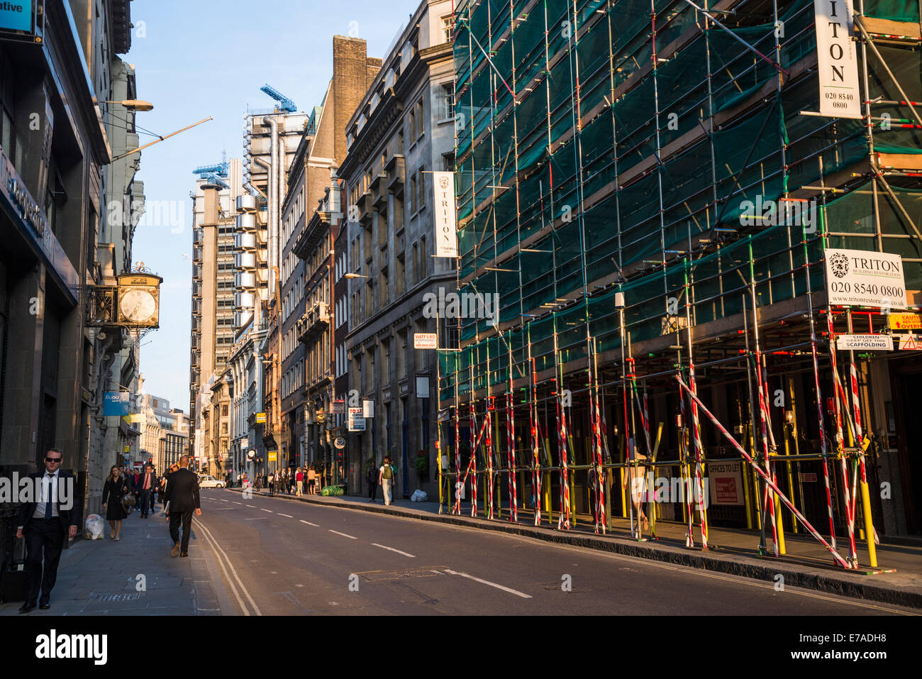 Obras en la calle Cornhill, Square Mile, Ciudad de Londres, Reino Unido Foto de stock