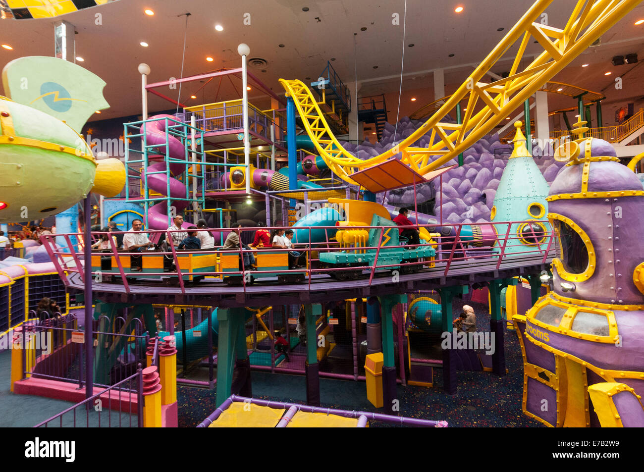 Elk3 5467 Alberta Canada Edmonton West Edmonton Mall Galaxyland Fotografia De Stock Alamy
