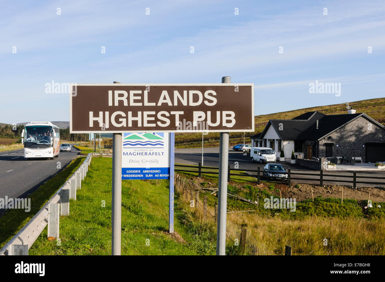 La Ponderosa, Bar Glenshane, Condado de Londonderry - la mayor pub en Irlanda. Foto de stock