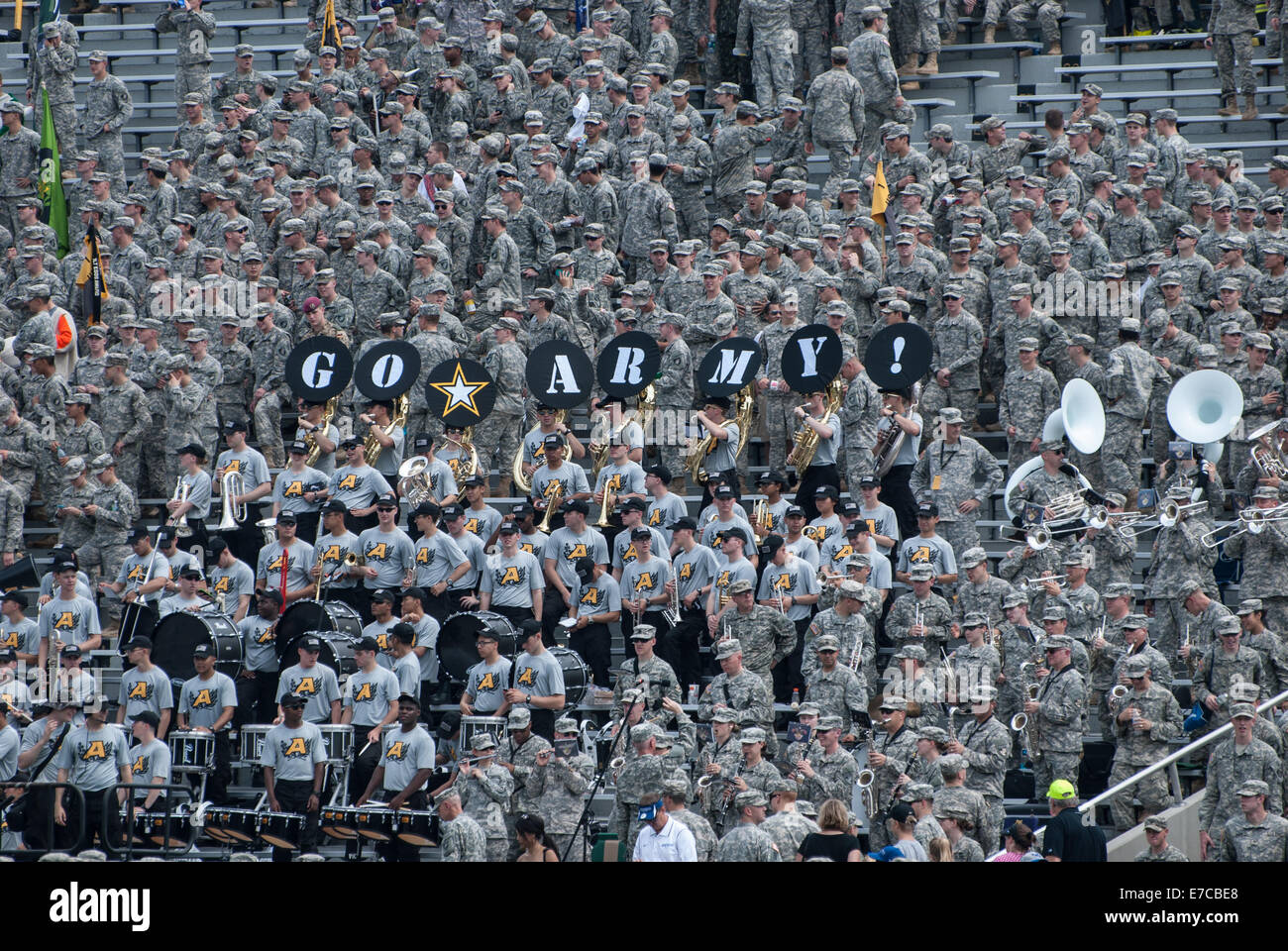 Una academia militar de los Estados Unidos partido de fútbol jugado en Mitchi Stadium en West Point, NY Foto de stock