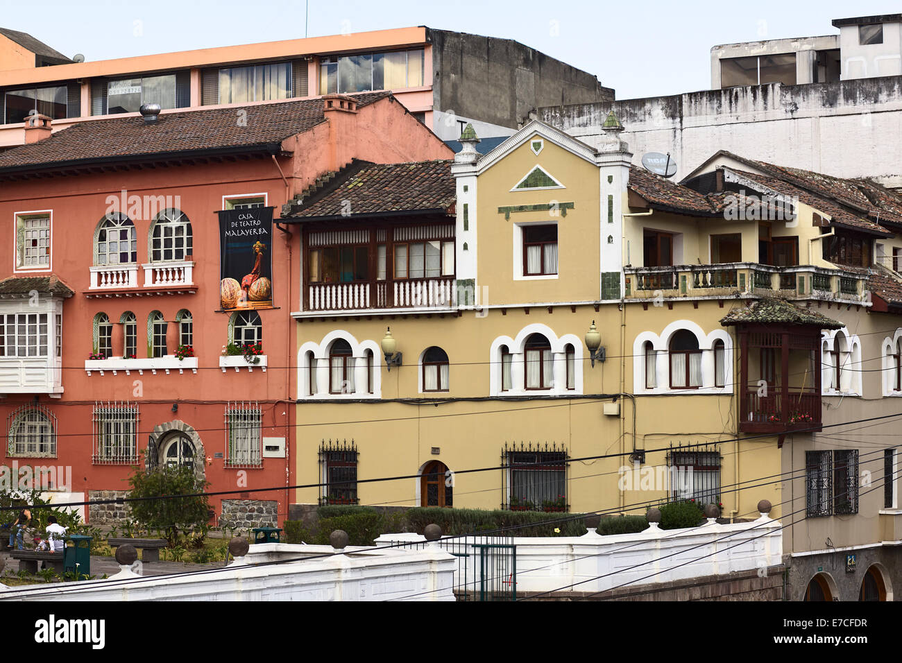 Casa de Teatro Malayerba (Casa del Teatro Malayerba) sobre Luis Sodiro Street en el Parque