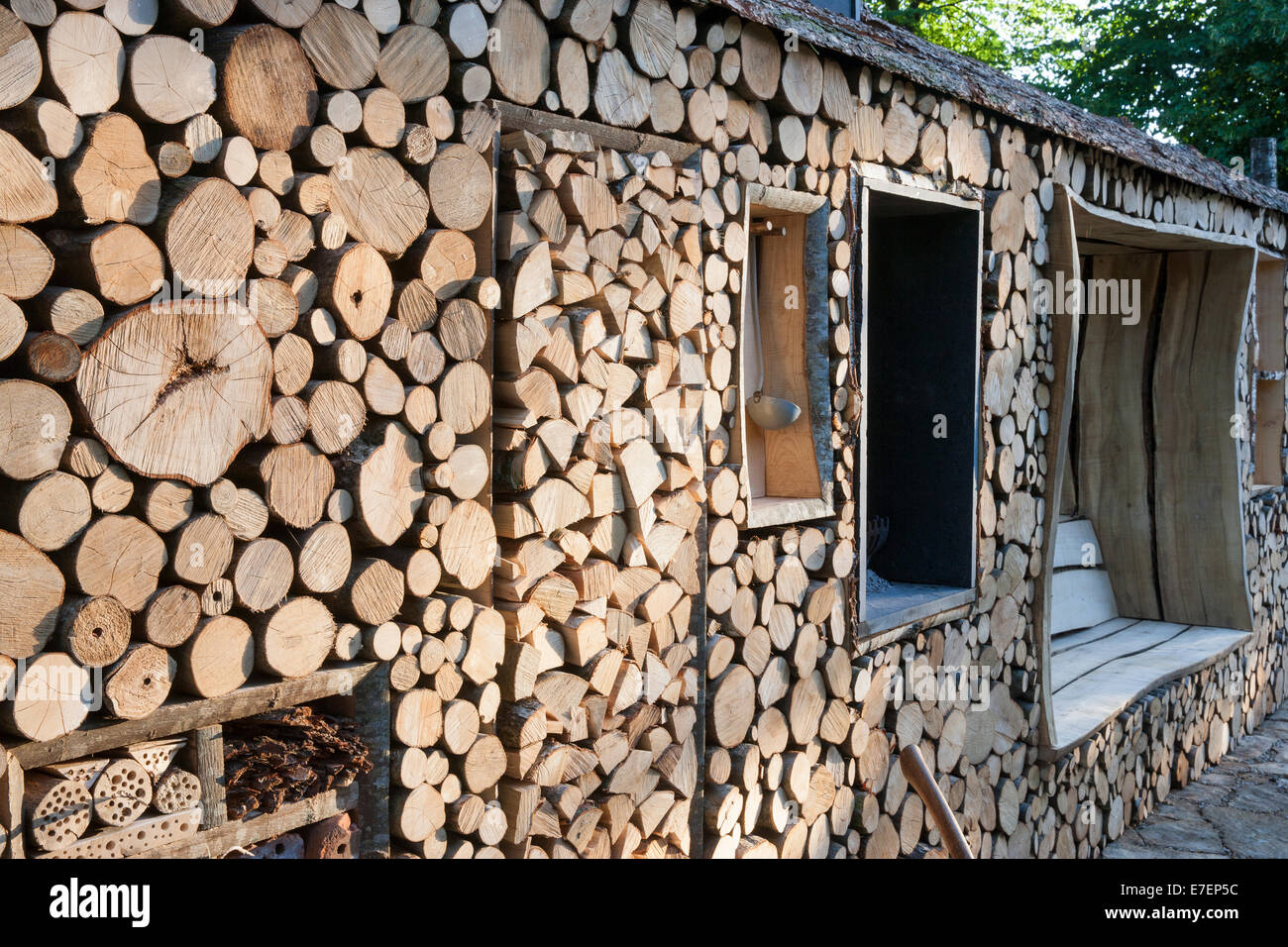 Muro de troncos fotografías e alta resolución - Alamy