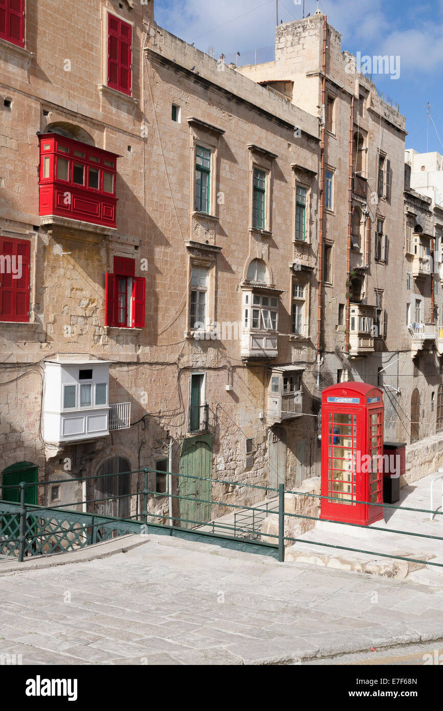 Cuadro teléfono rojo Valletta, Malta Foto de stock