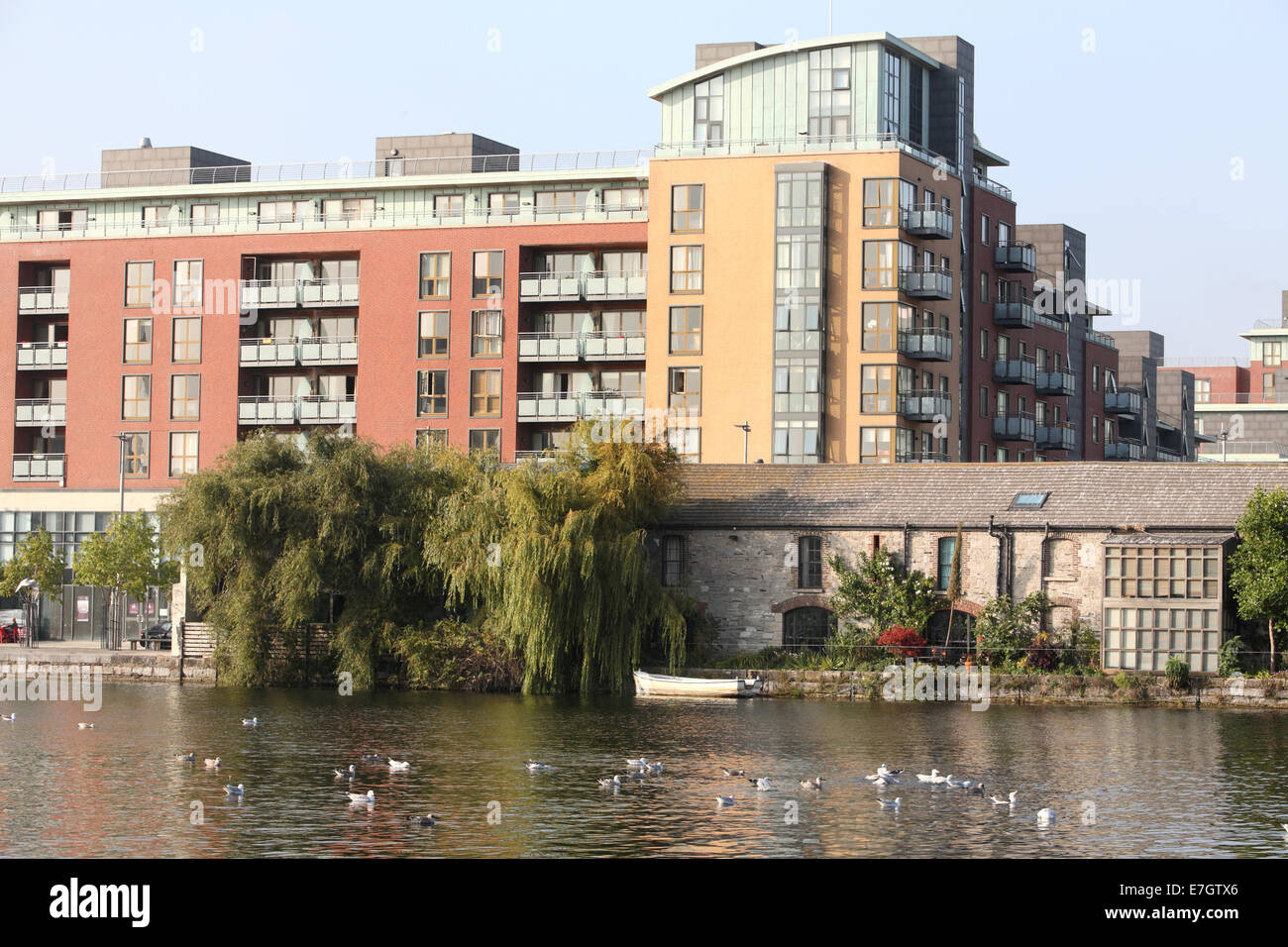 Waterside Vivir Dublin Irlanda Fotografia De Stock Alamy