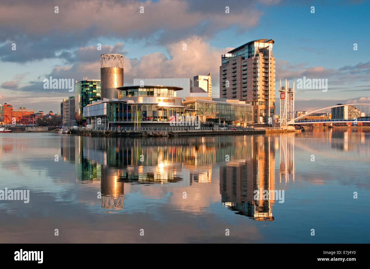 El Lowry Centre & Theatre, Salford Quays, Greater Manchester, Inglaterra, Reino Unido. Foto de stock