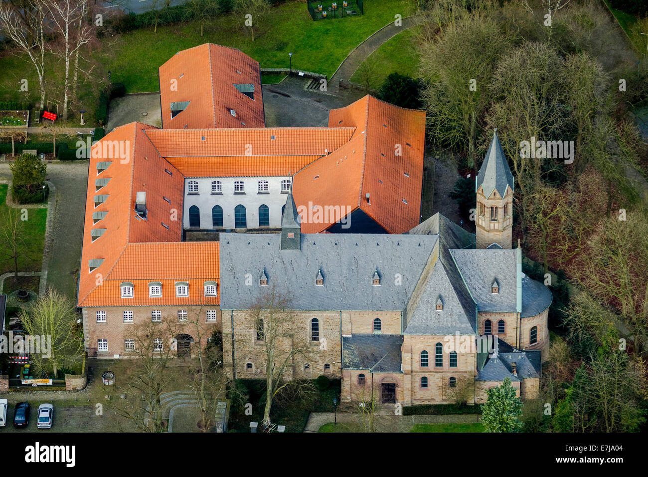 Vista aérea, Kloster Saarn convento, Saarn, Mülheim an der Ruhr, área de Ruhr, Renania del Norte-Westfalia, Alemania Foto de stock
