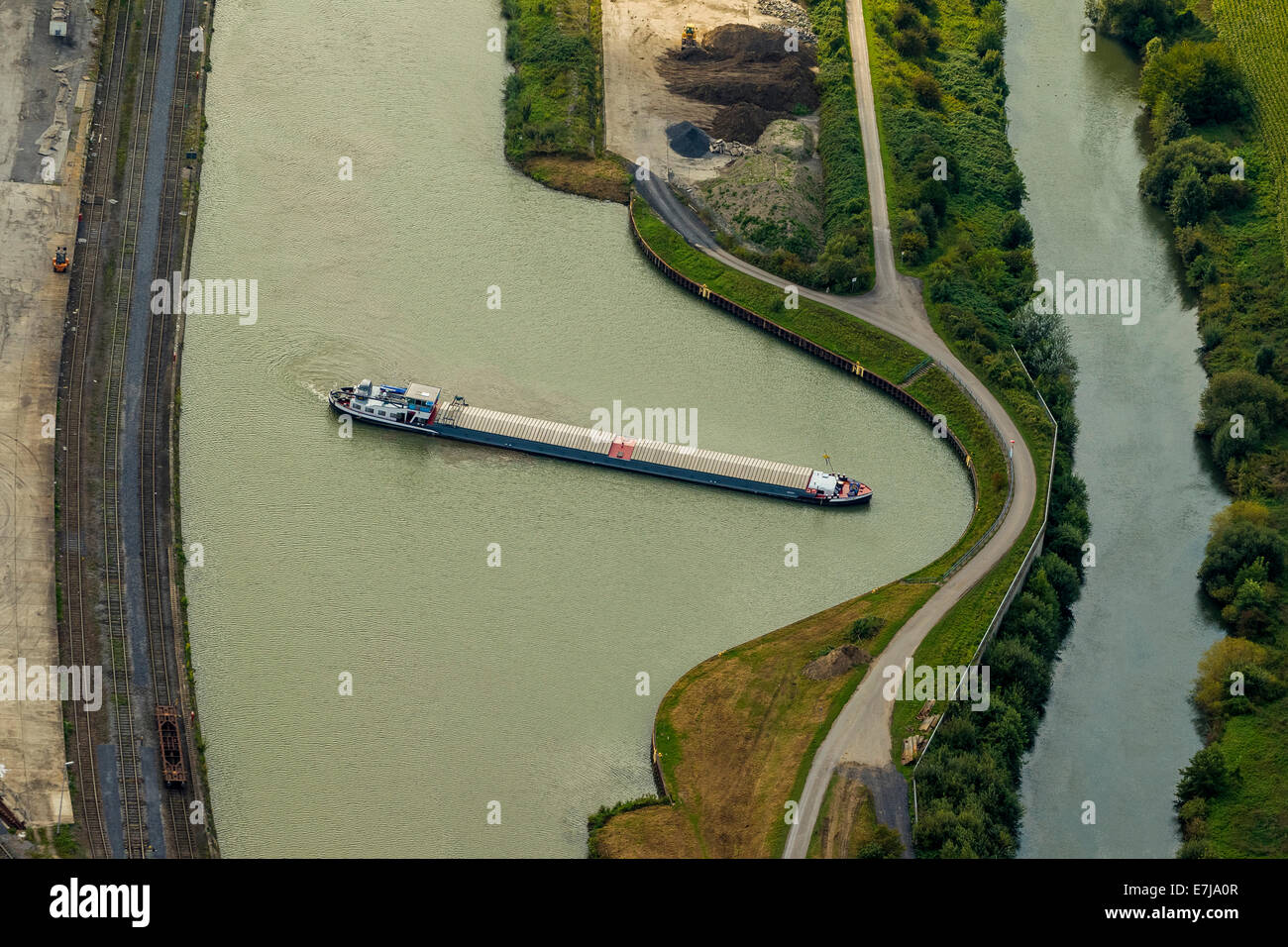 Vista aérea, Canal Datteln-Hamm con nave girando, cuenca del río Lippe, Hamm Puerto, Hamm, districto de Ruhr, Renania del Norte-Westfalia Foto de stock
