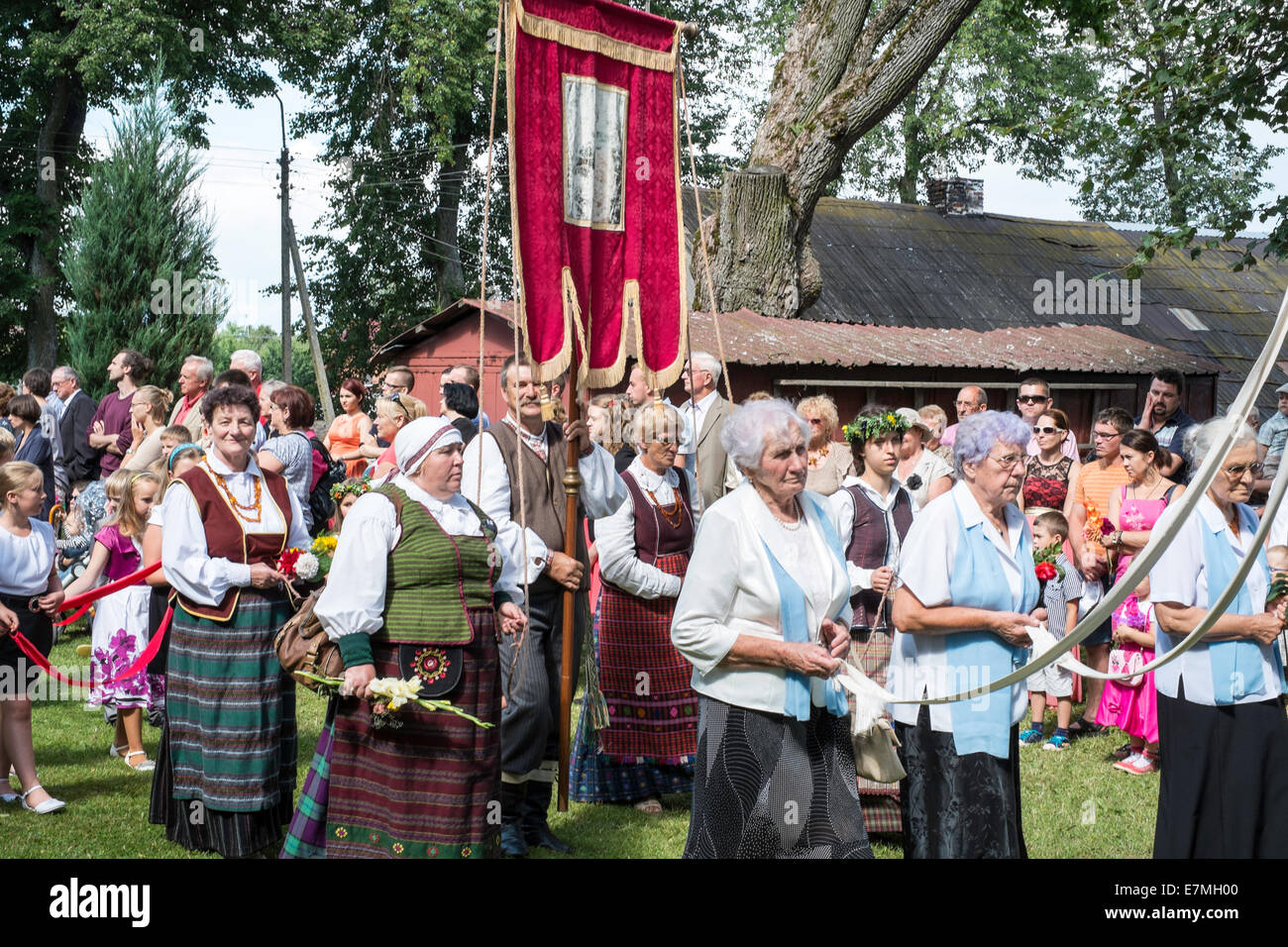 Los lituanos celebrar el festival religioso, Punsk, Suwalskie Región, Polonia Foto de stock