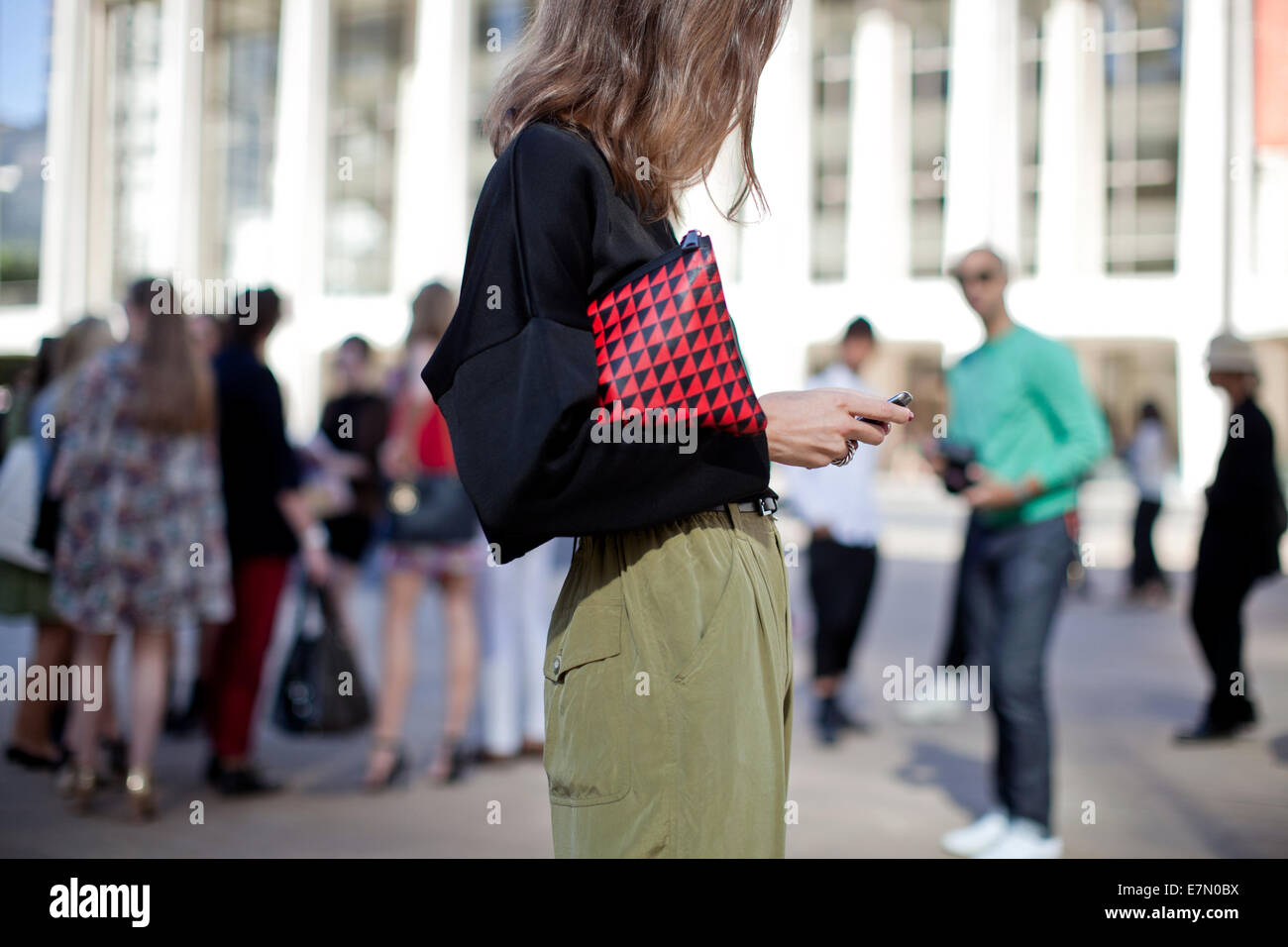 La mujer la Semana de la Moda de Nueva York Primavera Verano 2014 Día 1 -  Street Style con: Giorgia Tordini,top - Zara,pantalones - vintage,zapatos -  Balenciaga,bag - Francis donde: Nueva York,