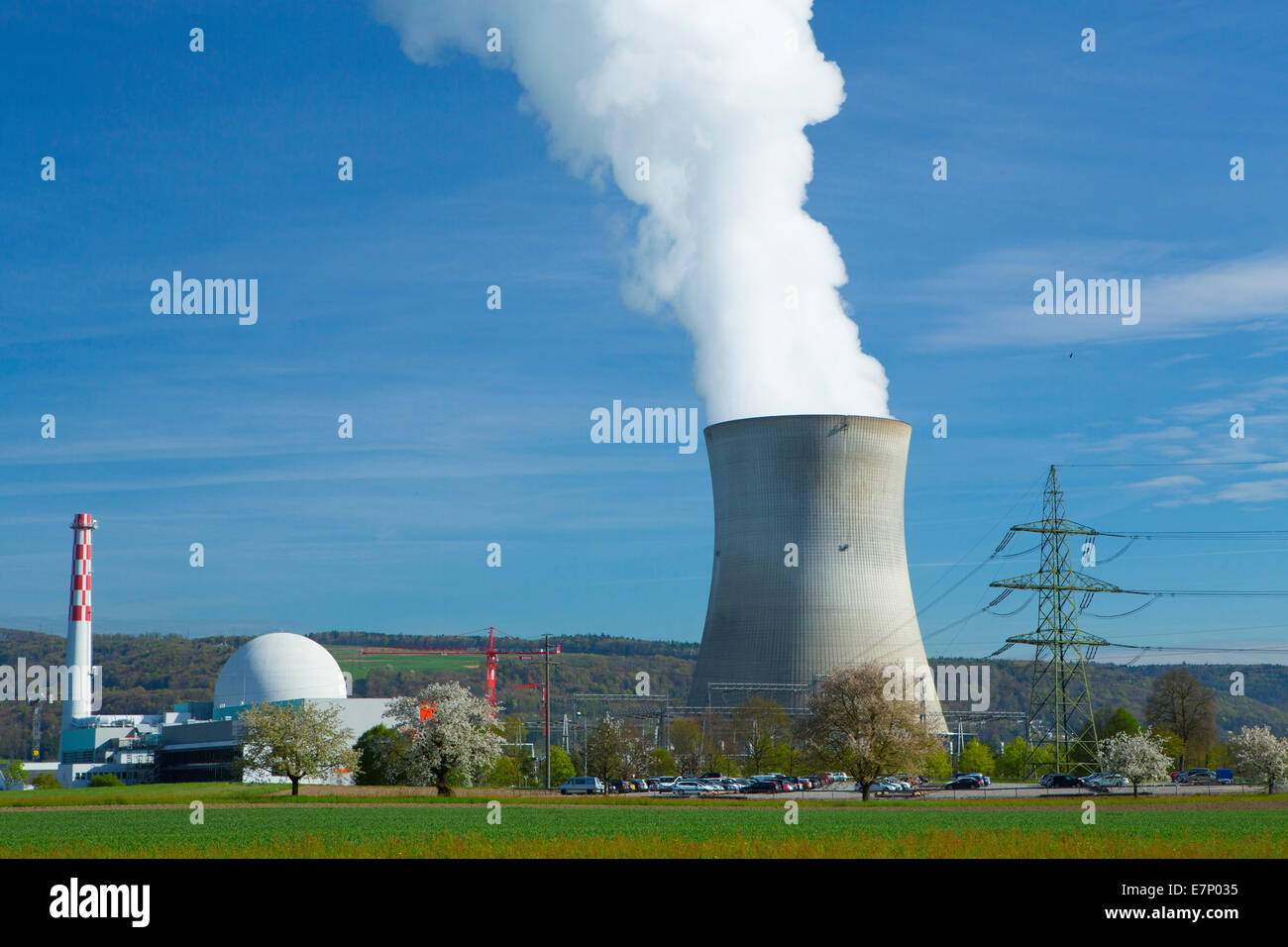 KKW, centrales nucleares, Leibstadt, Atomkraftwerk, el Rin, el muelle, el cantón Aargau, AG, energía, energía nuclear, Suiza Europ Foto de stock