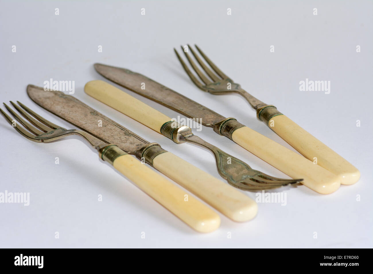 Tenedores de cuchillos de pescado fotografías e imágenes de alta resolución  - Alamy