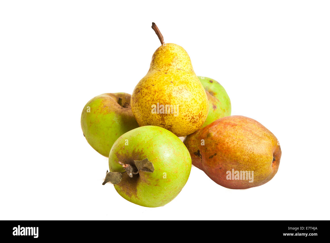 Manzana Verde biológica frutas aisladas sobre fondo blanco. Foto de stock