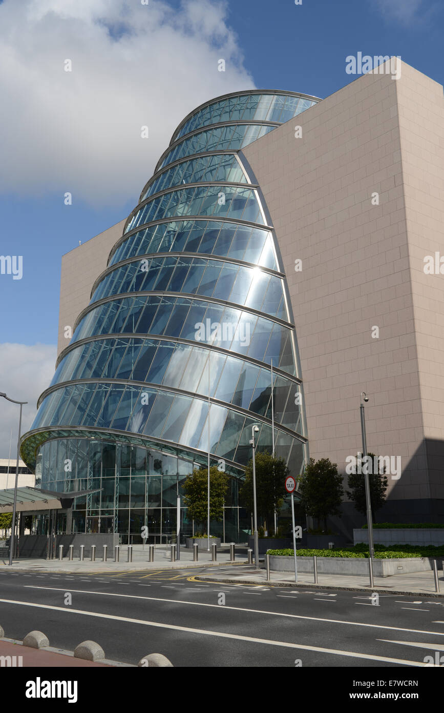 El Centro de Convenciones de Dublín (CCD) en los Docklands de Dublín (Irlanda). Foto de stock