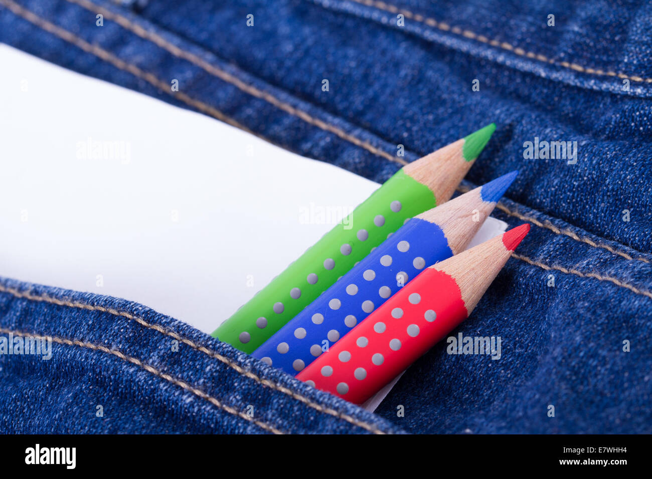 Pantalones lápiz fotografías e imágenes de alta resolución - Alamy