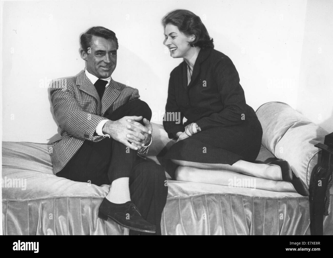 Agosto 29, 1982 - Ingrid Bergman (29 de agosto de 1915 - 29 de agosto de 1982) fue una actriz sueca que protagonizó una variedad de películas europeas y americanas. Ella ganó tres premios Oscar, dos premios Emmy, cuatro Globos de Oro y el Premio Tony por Mejor Actriz. Ella está clasificada como la cuarta mayor estrella femenina del cine americano de todos los tiempos por el American Film Institute. Ella es mejor recordado por sus papeles como Ilsa Lund en Casablanca (1942), un drama de la Segunda Guerra Mundial, y como Alicia Huberman en notorio (1946), un thriller de Alfred Hitchcock. Bergman falleció en 1982 en su 67º cumpleaños en Londres, de breas Foto de stock
