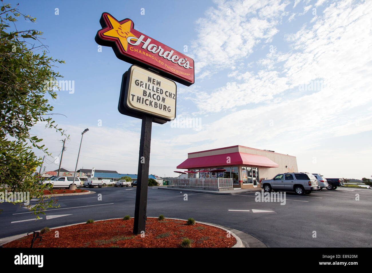 Hardee's, un restaurante de comida rápida en Surf City , Topsail , Carolina del Norte Fotografía