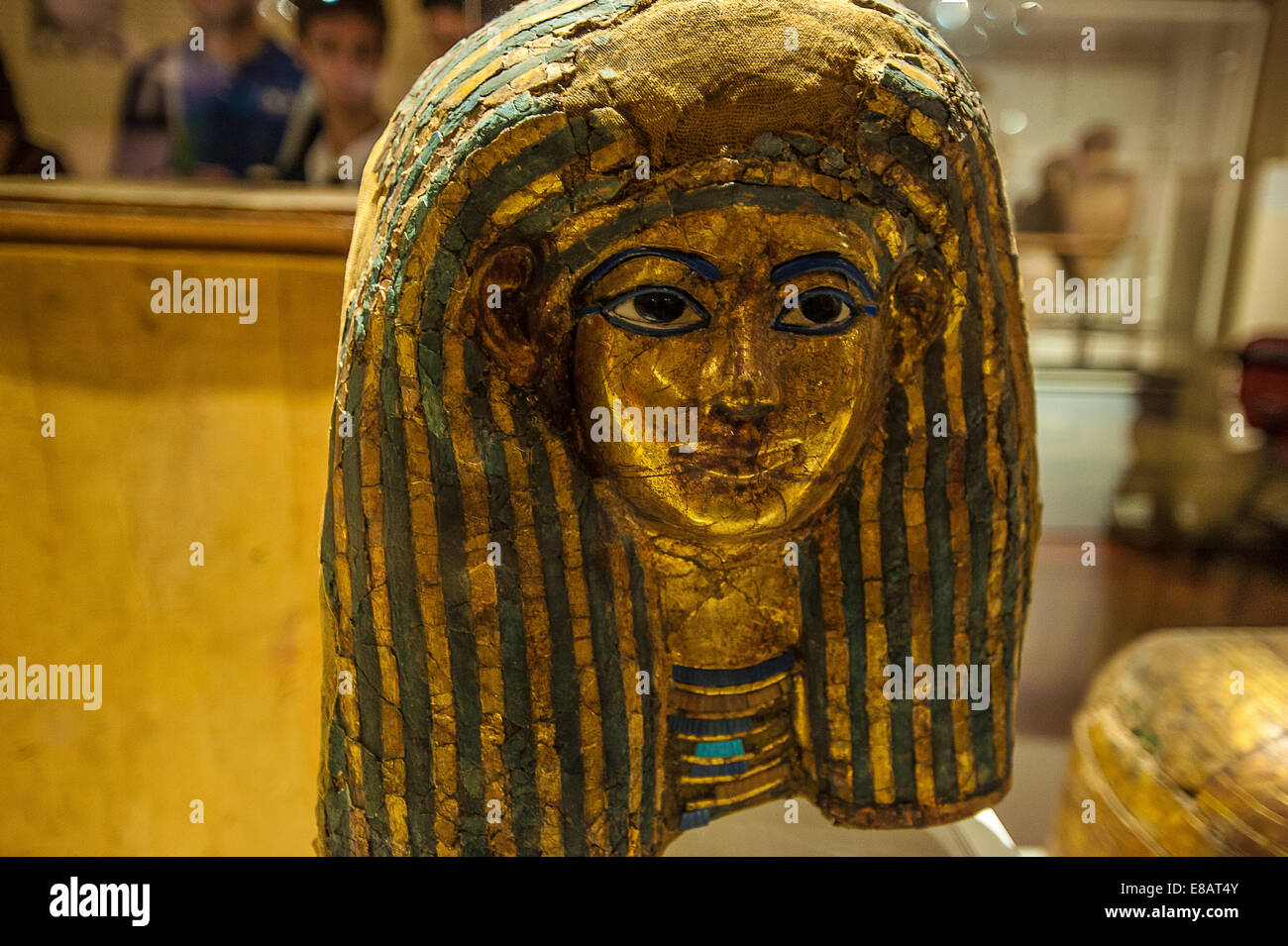 Museo Egipcio de Turín Piamonte Italia Tumba de Kha, merecen la máscara funeraria. Foto de stock