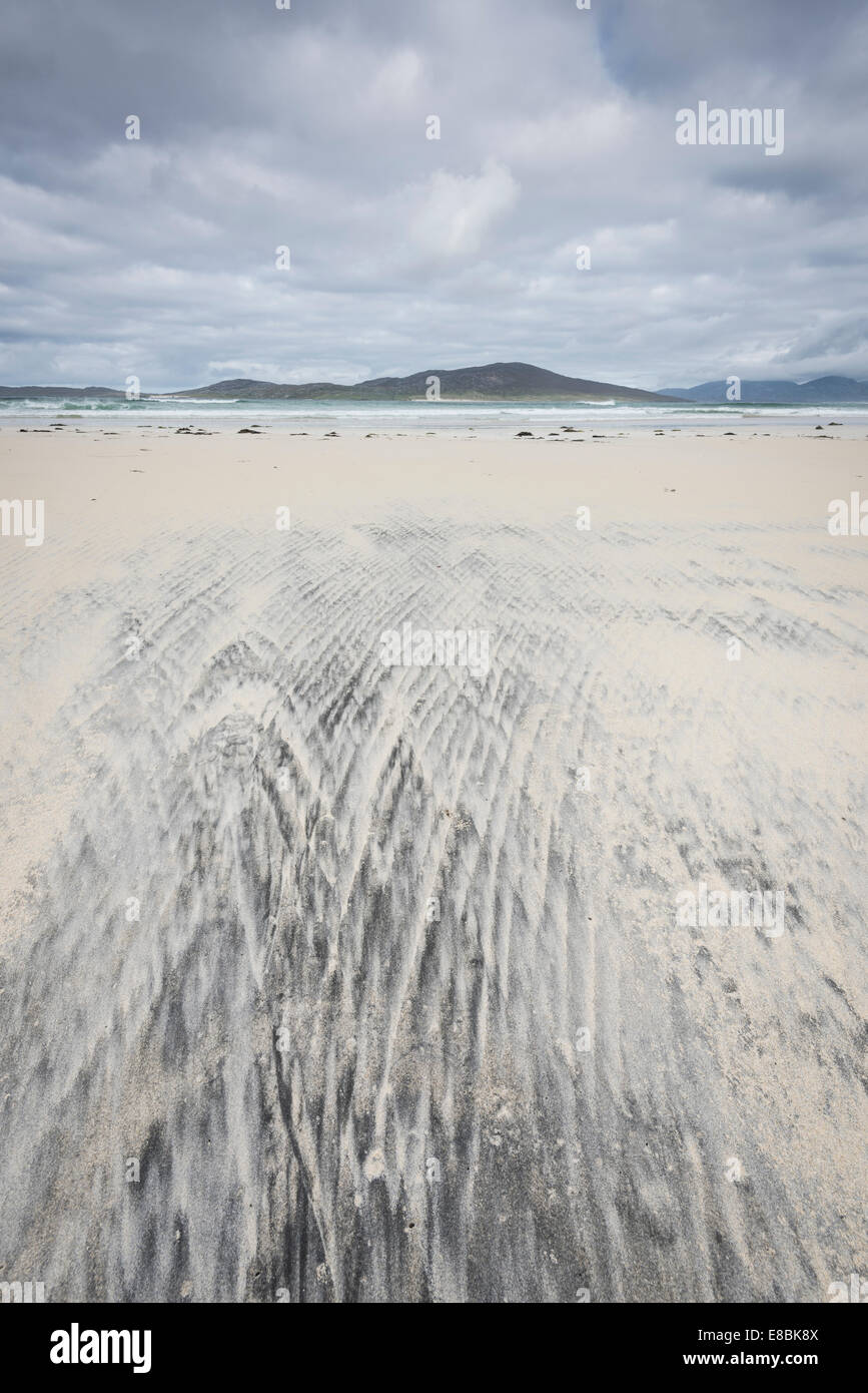 Patrones de arena en la playa Luskentire, Isla de Harris, Hébridas Exteriores, Escocia Foto de stock