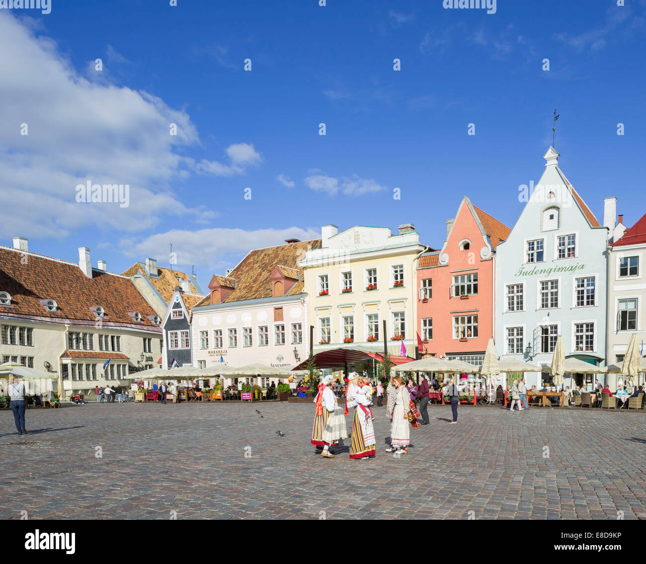 Plaza del ayuntamiento, vanalinn, Tallin, Estonia harju Foto de stock