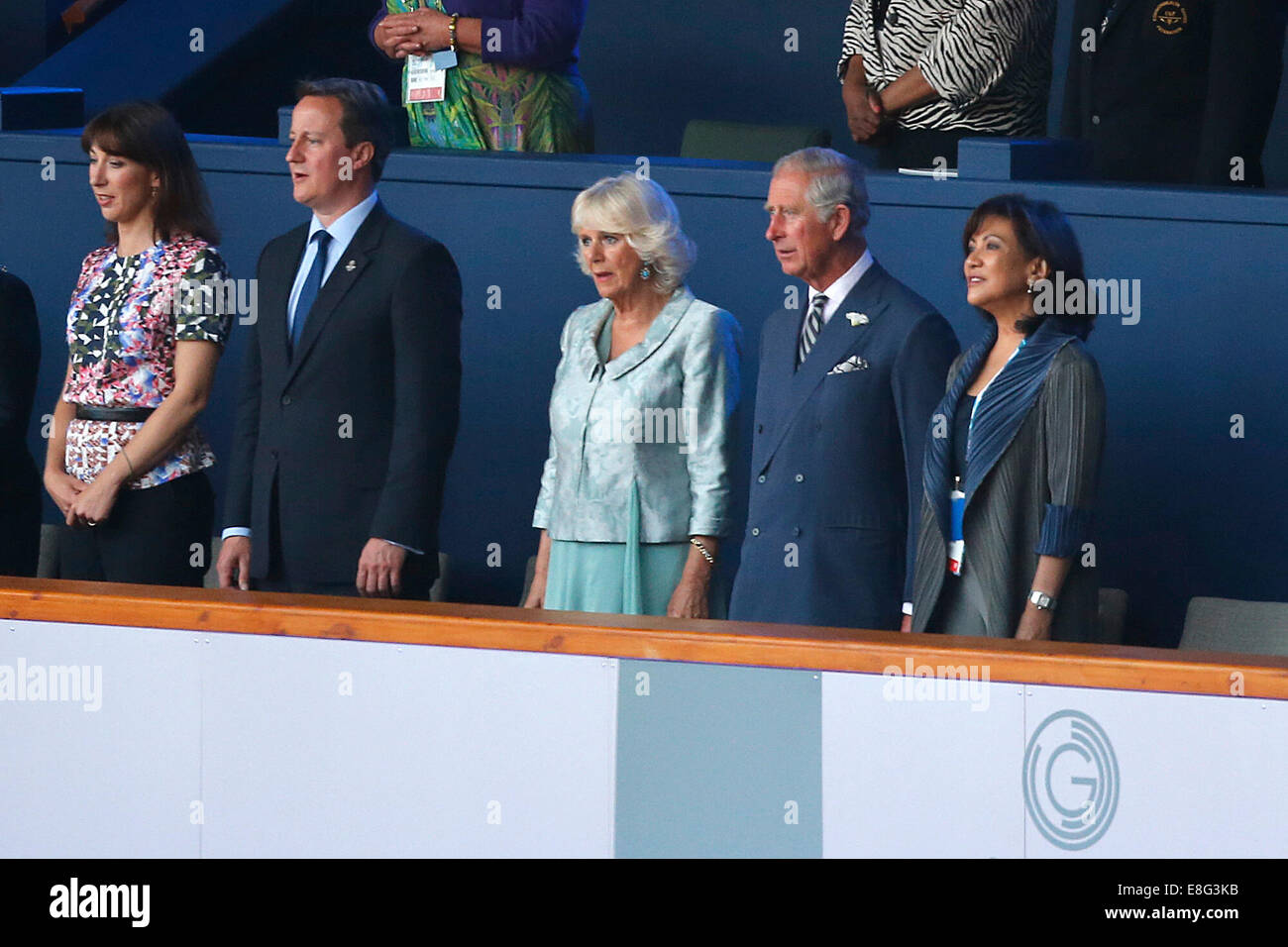 Samantha Cameron (izquierda) con el Primer Ministro David Cameron, Camilla, Duquesa de Cornualles, el Príncipe Carlos, Príncipe de Gales. Apertura Cere Foto de stock