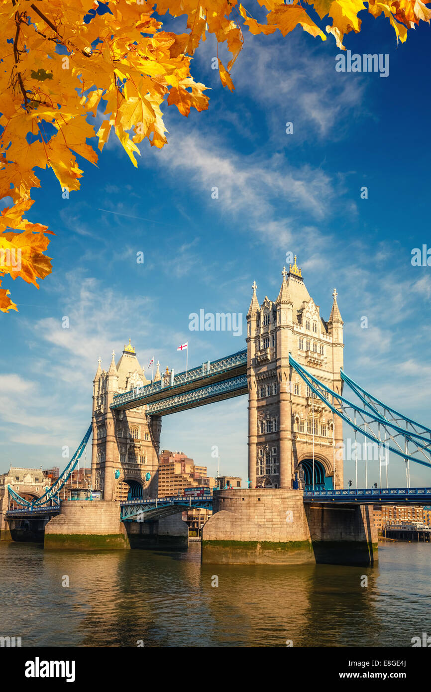 Tower Bridge en Londres Foto de stock